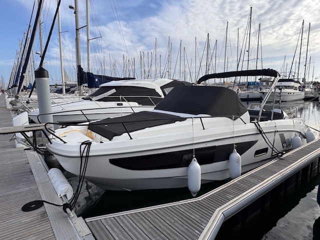 slider 0 Beneteau Flyer 9 Sundeck